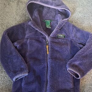 Like new Llbean girls purple fleece jacket size 4t
